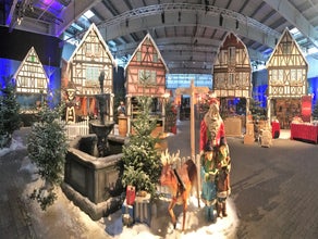 Weihnachten, Weihnachtsmarkt, Weihnachtsdorf, Weihnachtskrippe, Weihnachtskulisse, Weihnachtsdekoration
