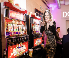 Slotmaschine mieten / Einarmiger Bandit / Casino Slot / Las Vegas / James Bond / Spielbank