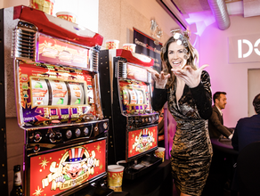 Slotmaschine mieten / Einarmiger Bandit / Casino Slot / Las Vegas / James Bond / Spielbank