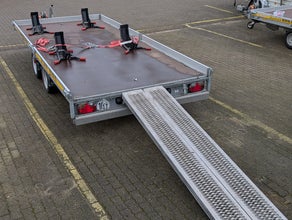 Motorrad Anhänger Vermietung bis zu 6 Motorräder. PKW Anhänger. PKW Trailer Boot Transport Wohnwagen TransportAnhänger Mieten PKW Anhänger Autotransport Kofferanhänger Motorrad Anhänger Trailer Planen Anhänger Kipper