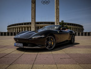 Ferrari Roma Spider 2025 mieten Berlin Cabrio Roadster Exot Sportwagen Hochzeitsauto Lamborghini