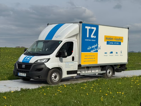 Transporter mieten/3,5 T Transporter mit Ladeboardwand zu vermieten/Fahrzeug zu vermieten
