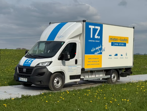 Transporter mieten/3,5 T Transporter mit Ladeboardwand zu vermieten/Fahrzeug zu vermieten