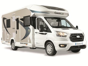 Teilintegriertes Wohnmobil mit unglaublichem Raumgefühl