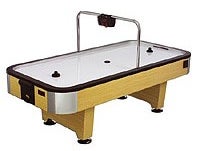 Airhockey Airhockeytisch - leihen Sie sich das lustige Actionspiel