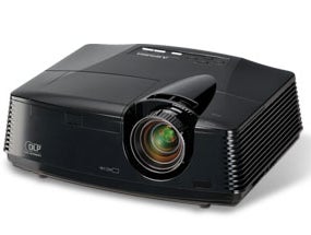 Mitsubishi HC3900 FullHD Beamer Mit Leinwand Lichtstark. Flüsterleise!