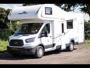 2022 Ford Roller Team Zefiro 690 Automatik – Sechs Gurte und 6 Schlafplätze, mit normalem britischen Führerschein fahrbar.