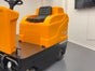 Aufsitz-Kehrmaschine mieten / Reinigungsmaschine Geräteverleih - Galerie - Bild 2