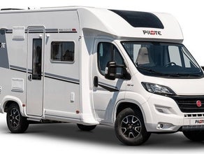 B - Classic 4/6 pax - Pilote P706 S - Teilintegriertes Wohnmobil mit Etagenbett
