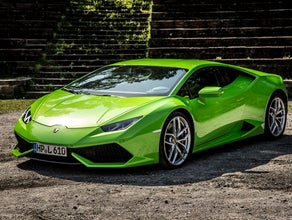 Lamborghini Huracan Sportwagen - Hochzeitauto - Mietwagen ab 24 Jahre