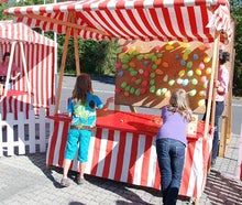 Spickerwerfen / Luftballondarten am nostalgischen Marktstand inkl. 19% MwSt.