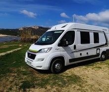 Weinsberg CaraBus Kastenwagen mit Doppelbett und Bad