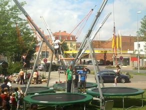 Bungee Trampolin für 4 Springer mieten