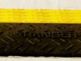 Kabelbrücke / Gummi Matte / Yellow Jackets / Überfahrschutz / Überfahrrampe / Fußbodenkanal / Aufbodenkanal