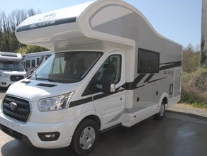 MCLOUIS GLAMYS 320 Ford mit Automatikgetriebe - Alkovenmodell aus 2025