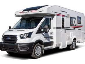 Tribute T726 - Alkoven-Camper mit Platz für 5 und Automatikgetriebe
