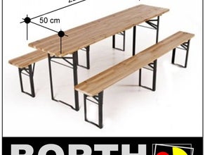 Una mesa y dos bancos para una fiesta