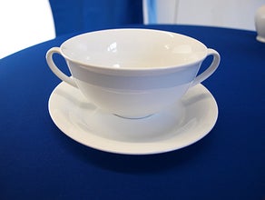 Suppentasse mit Untertasse