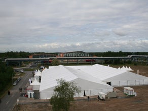 Festzelt 25m x 60m weiß mit 50% Sprossenfenster