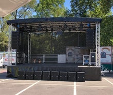 Open Air Bühne, Bühnenanhänger, Anhängerbühne, mobile Bühne, Eventbühne, Bühnentrailer