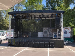 Open Air Bühne, Bühnenanhänger, Anhängerbühne, mobile Bühne, Eventbühne, Bühnentrailer