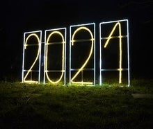 beleuchtete Zahlen - Jahreszahl - Jubiläum . Lichtdekoration - Illumination
