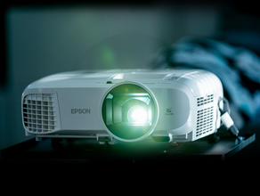 Epson Full-HD LCD Beamer I Verleih Nürnberg