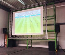Großbildleinwand im Trussrahmen 600 x 450 cm