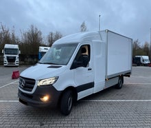 Mercedes-Benz Sprinter Kofferaufbau XXL mit Ladebordwand – ideal für Umzug & Transport