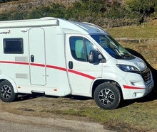 Sunlight V 60 - Praktischer Alkoven-Camper für 2-3 Personen