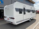 Hobby 540 KMFe De Luxe mit französischem Doppelbett und Stockbett