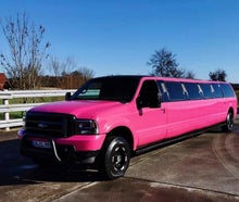 Stretchlimousine Hummer / Ford Excursion in pink, Luxus pur, Roter Teppich und Getränke kostenlos incl.! Zudem dürfen Sie kostenlos eigene Getränke mitbringen!