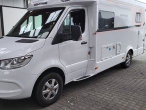 MERCEDES Weinsberg CaraCompact 640MEG