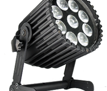 Astera AX10 SpotMax Akkuscheinwerfer, 9x15W RGBWA, IP65, Wireless steuerbar via AsteraApp, max. 20h