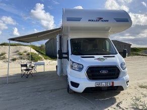 Roller Team 271 - Alkoven-Camper mit Solar, TV, SAT-Anlage und Platz für 6 inclusive vielen Extras