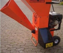 Benzin Häcksler bis 8 cm Aststärke