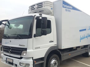 Mercedes Benz Atego 1224, Kühlkoffer mit 2 Kammern, Tiefkühler, Kühlfahrzeug, mit Ladebordwand 1500 kg Nutzlast zur Langzeitmiete, 71634 Ludwigsburg, 12 Tonner Kühllaster, Tiefkühl-LKW, Lebensmitteltransport, Kühlfahrzeuge zur Mietevon 3,5 t bis 12 t,