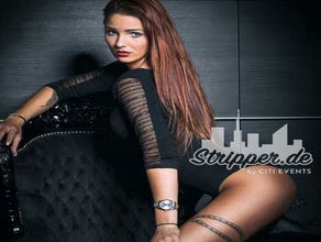 Stripperin Nora für Junggesellenabschiede buchen