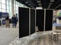 Mobile Pinnwand mieten – Große Moderationswand/Trennwand für Seminar & Messe - Galerie - Bild 3