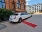 Stretchlimousine mit rotem Teppich als Hochzeitsfahrzeug - Galerie - Bild 2