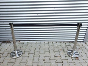 Personenleitsystem Chrom Abgrenzungsständer Absperrung Gurt