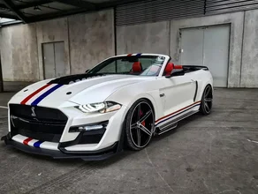 Ford Mustang GT Cabrio 5.0L V8 Shelby GT500 Body Kit Perlweiß Metallic