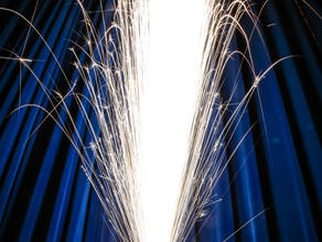 Kaltfunkenmaschine/ Fontäneneffekt/ Feuerwerk/ Pyrotechnik/ DJ Power Spark V-1 mieten