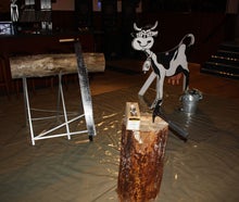 Wettmelken mit Kuh Elsa, Baumstamm - Sägen (Drumsäge), Wettnageln