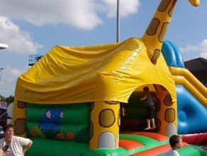 Hüpfburg Giraffe oder Hüpfburg Kuh