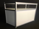 Octanorm Vitrine | Vitrine mit Aufsatz und Schiebetüren