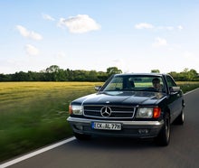 Mercedes Benz C126 500SEC in Dunkelblau