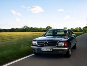 Mercedes Benz C126 500SEC in Dunkelblau