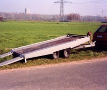 Autotransporter 2500kg mit Seilwinde