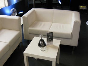 Loungemöbel: Sofas, Fauteuil, Tischchen